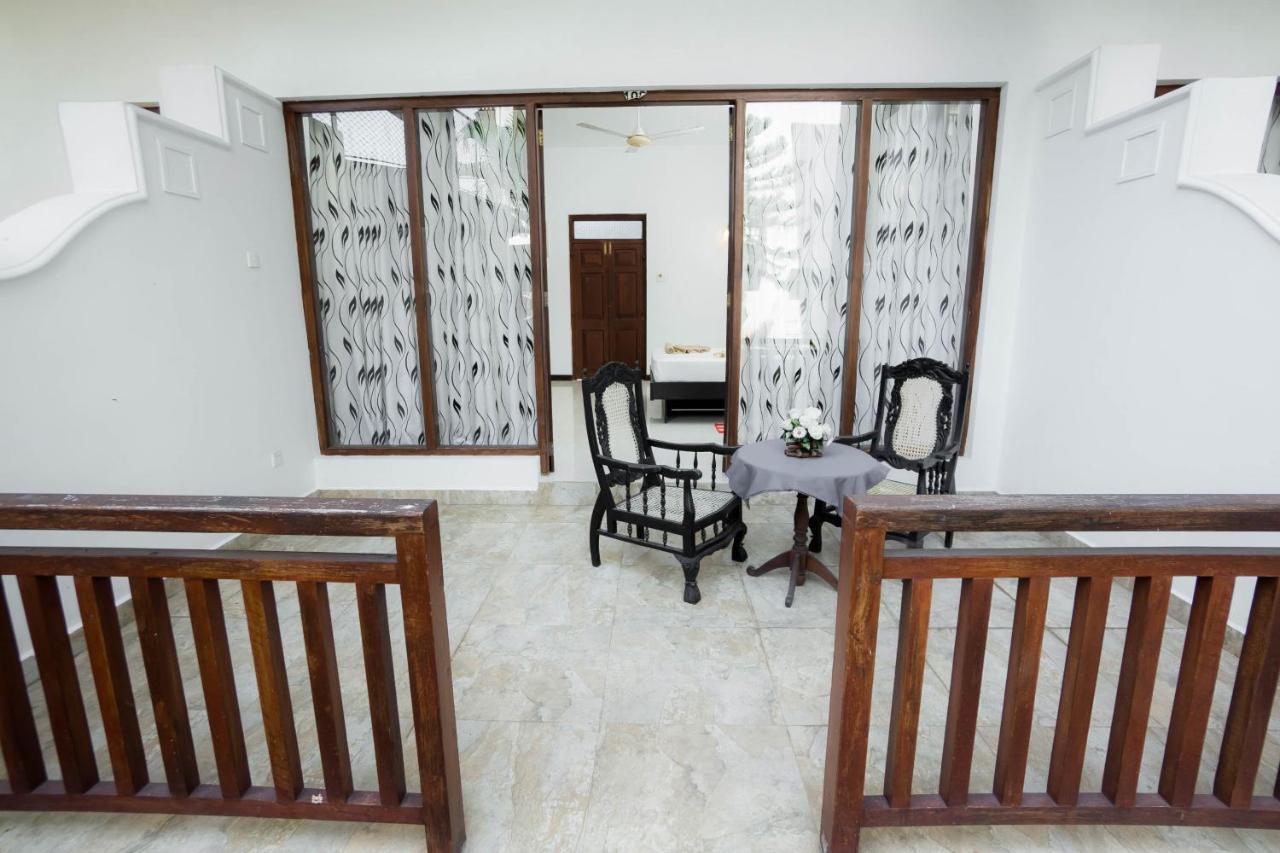 Hotel Neptune Bay Unawatuna Beach Kültér fotó
