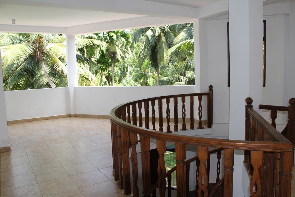 Hotel Neptune Bay Unawatuna Beach Kültér fotó