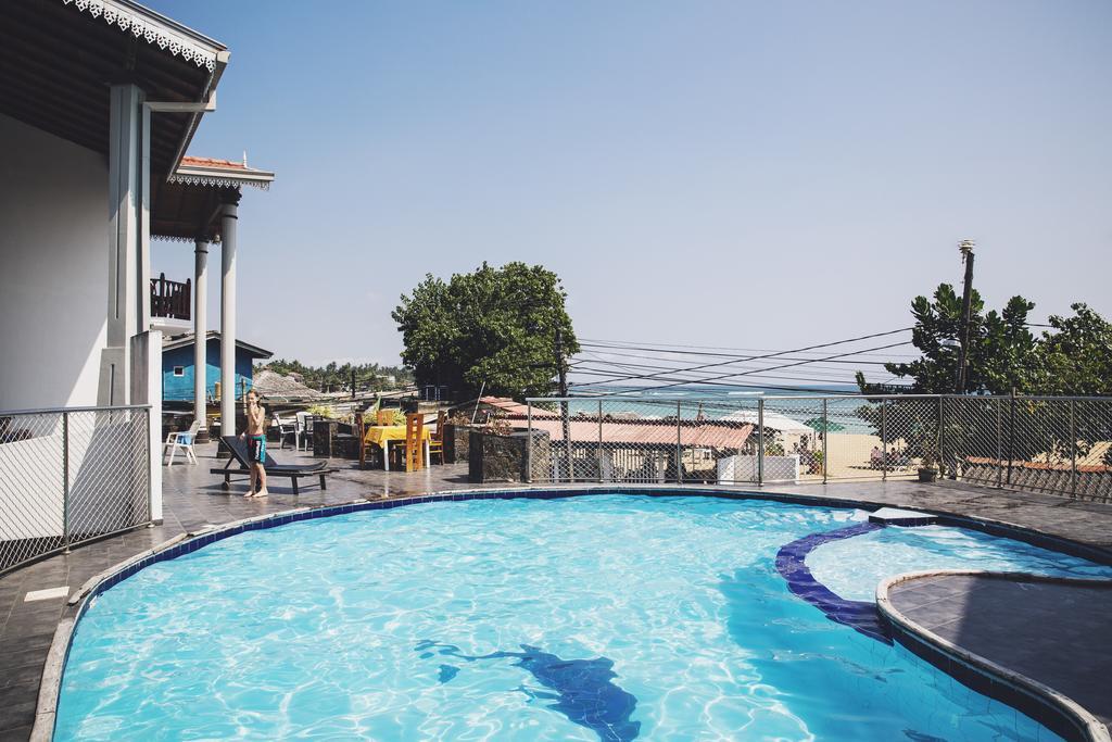 Hotel Neptune Bay Unawatuna Beach Kültér fotó