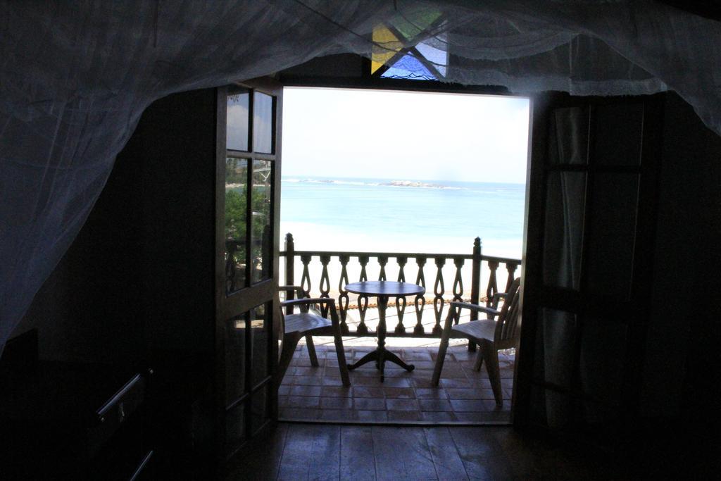 Hotel Neptune Bay Unawatuna Beach Kültér fotó